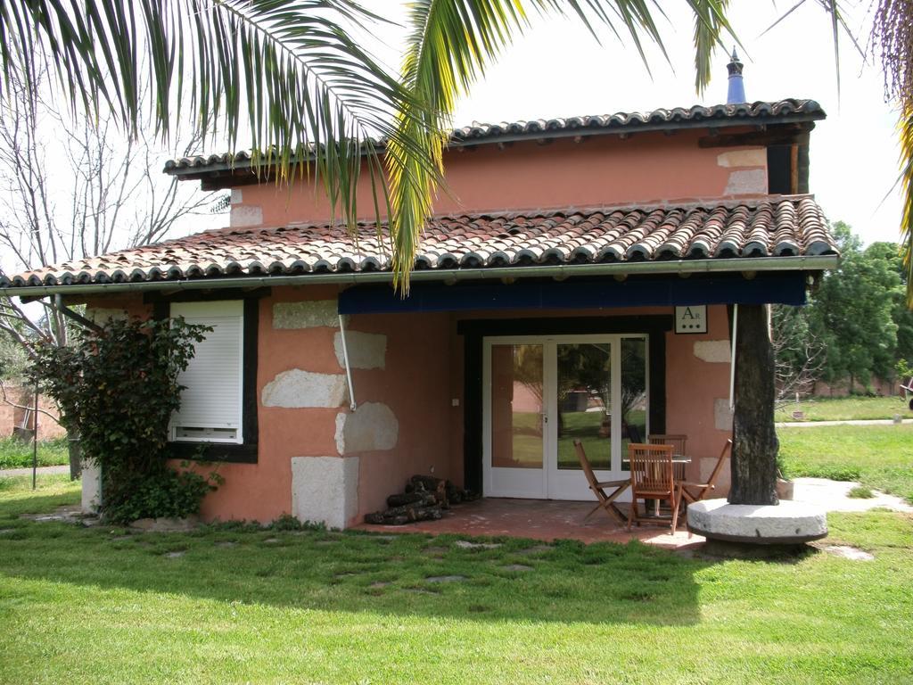 Posada Tresmentiras Aldeanueva del Camino Bagian luar foto