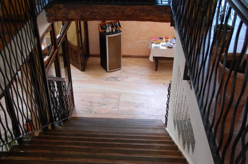 Posada Tresmentiras Aldeanueva del Camino Bagian luar foto