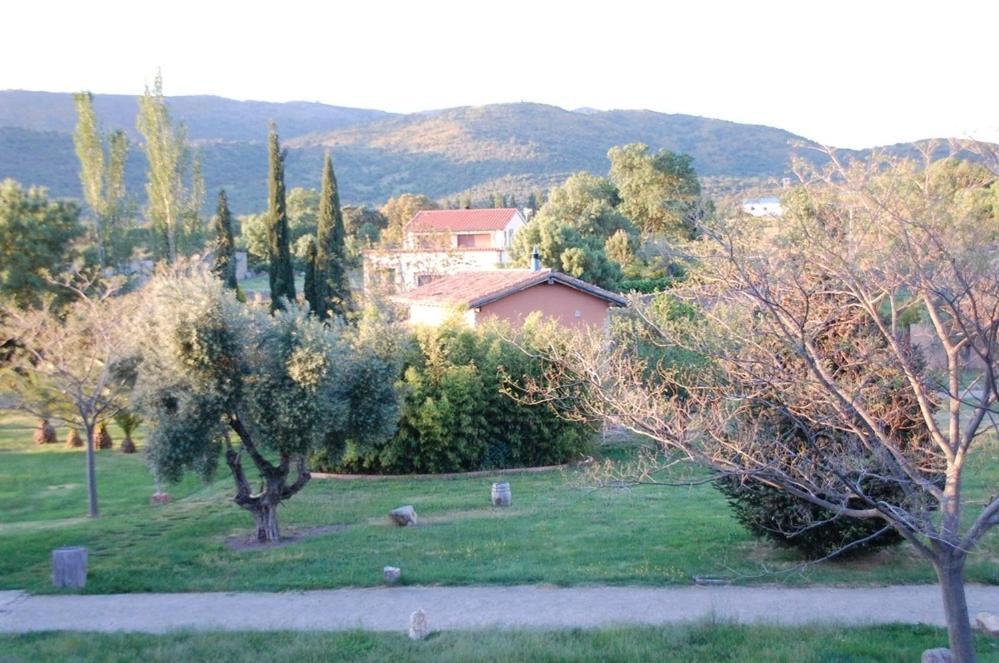 Posada Tresmentiras Aldeanueva del Camino Bagian luar foto