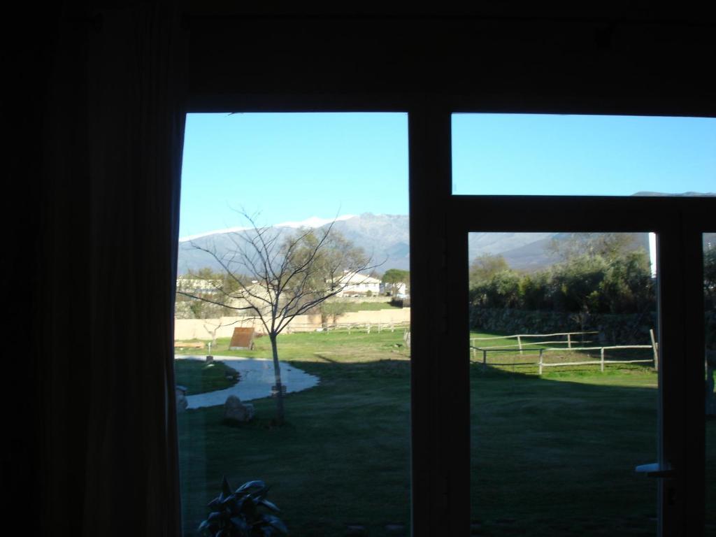 Posada Tresmentiras Aldeanueva del Camino Bagian luar foto