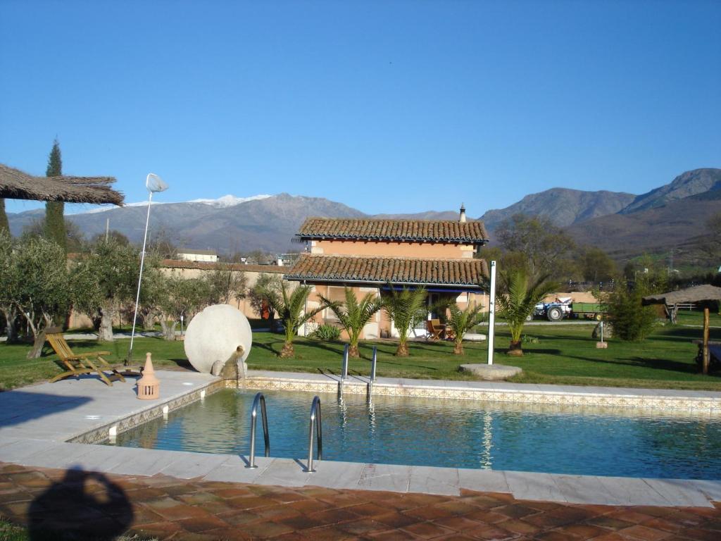 Posada Tresmentiras Aldeanueva del Camino Bagian luar foto